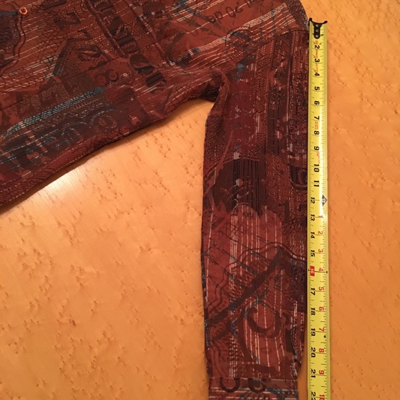 Designer Long Sleeve Shirt. Small - Picture 11 of 12